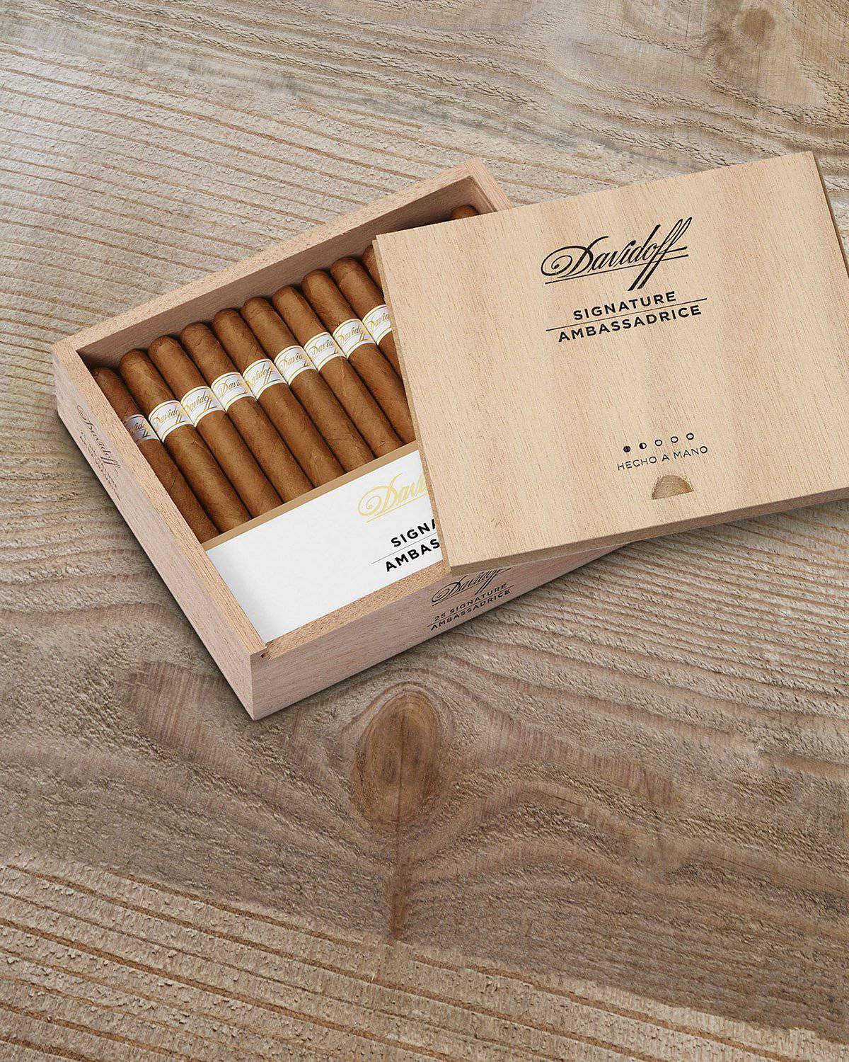 Davidoff Signature Ambassadrice