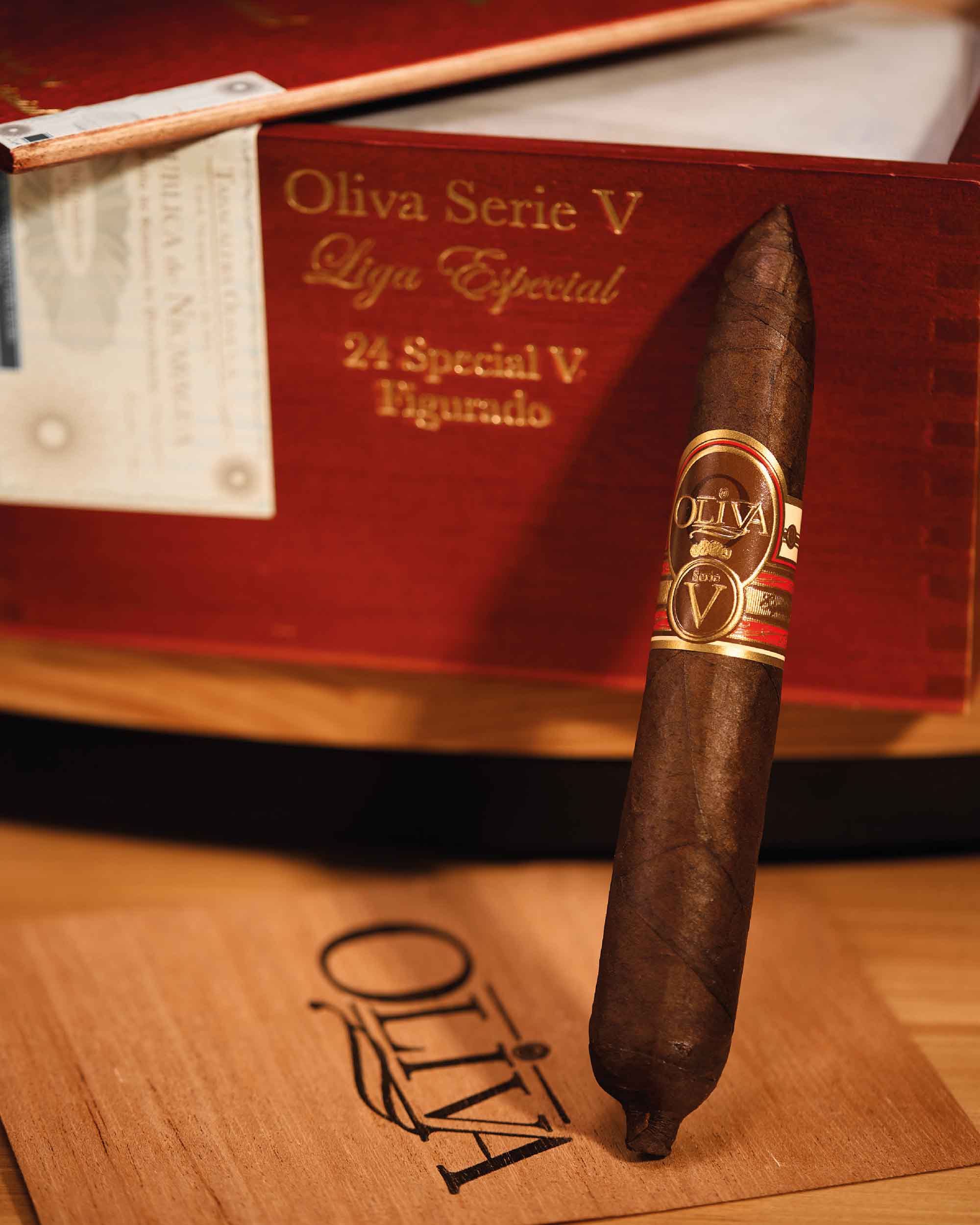 Oliva Serie V Special Figurado