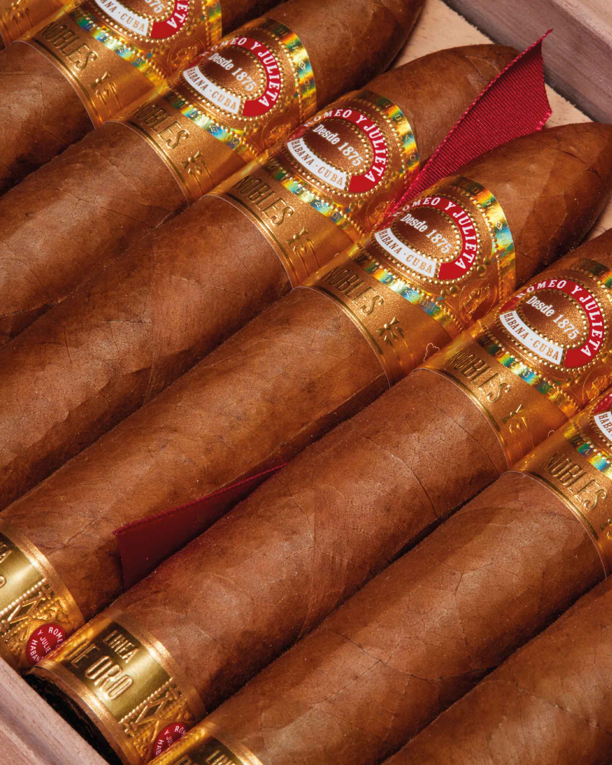 Romeo y Julieta Linea de Oro Nobles