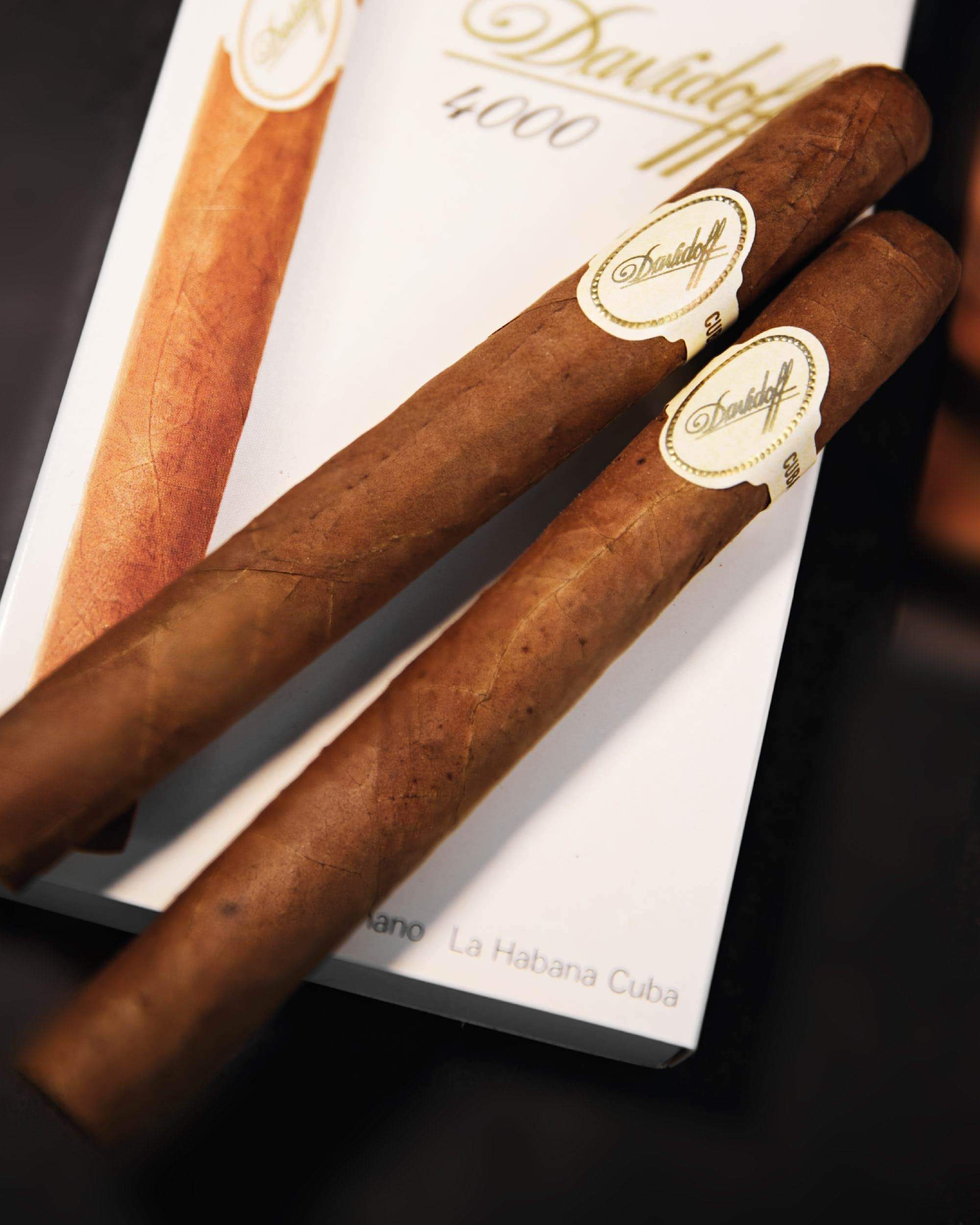 Davidoff 4000 (Vintage Cuban) (5 Cigars/pack)