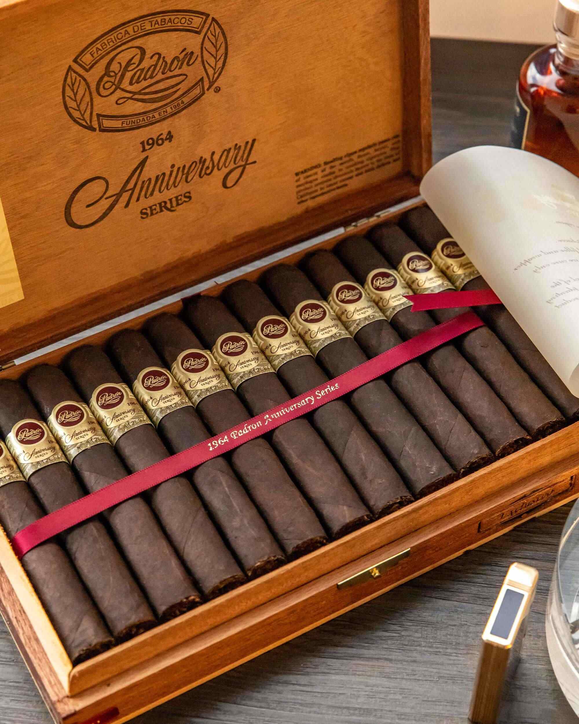 Padron 1964 Anniversary Exclusivo Maduro