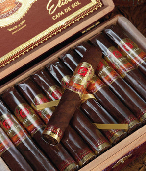 E.P. Carrillo Elite Seleccion Capa De Sol Robusto Royal