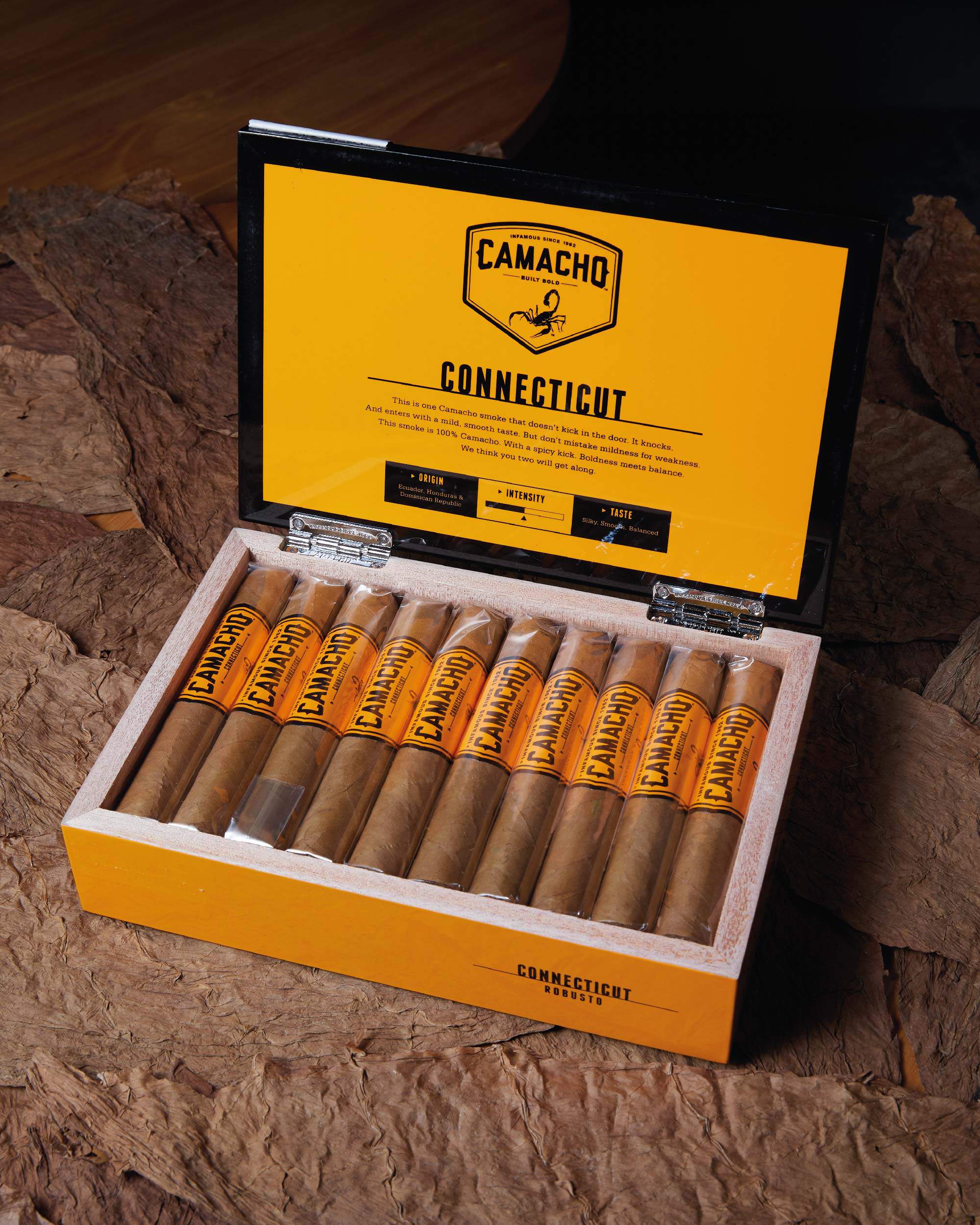 Camacho Connecticut Robusto