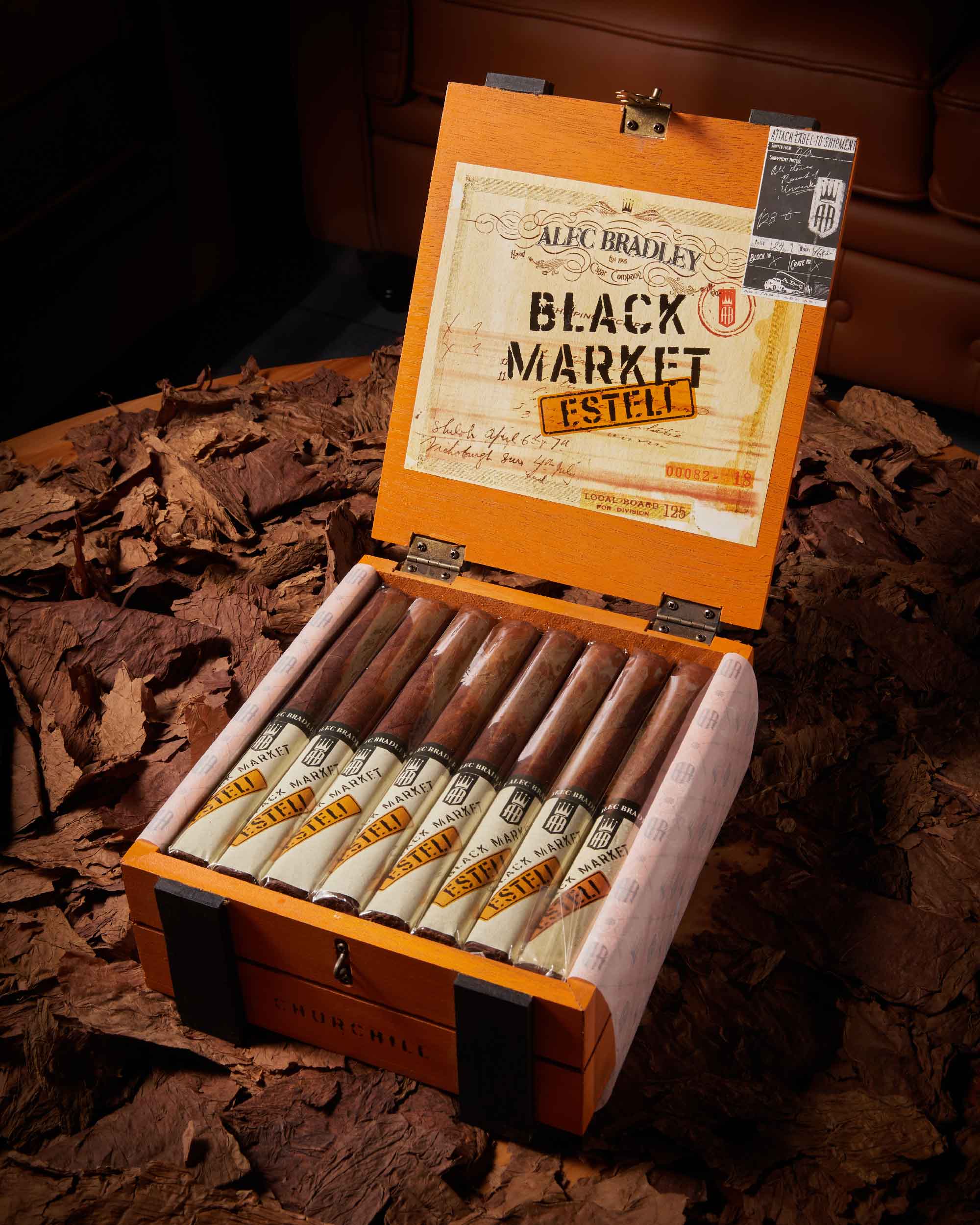 Alec Bradley Black Market Esteli Churchill