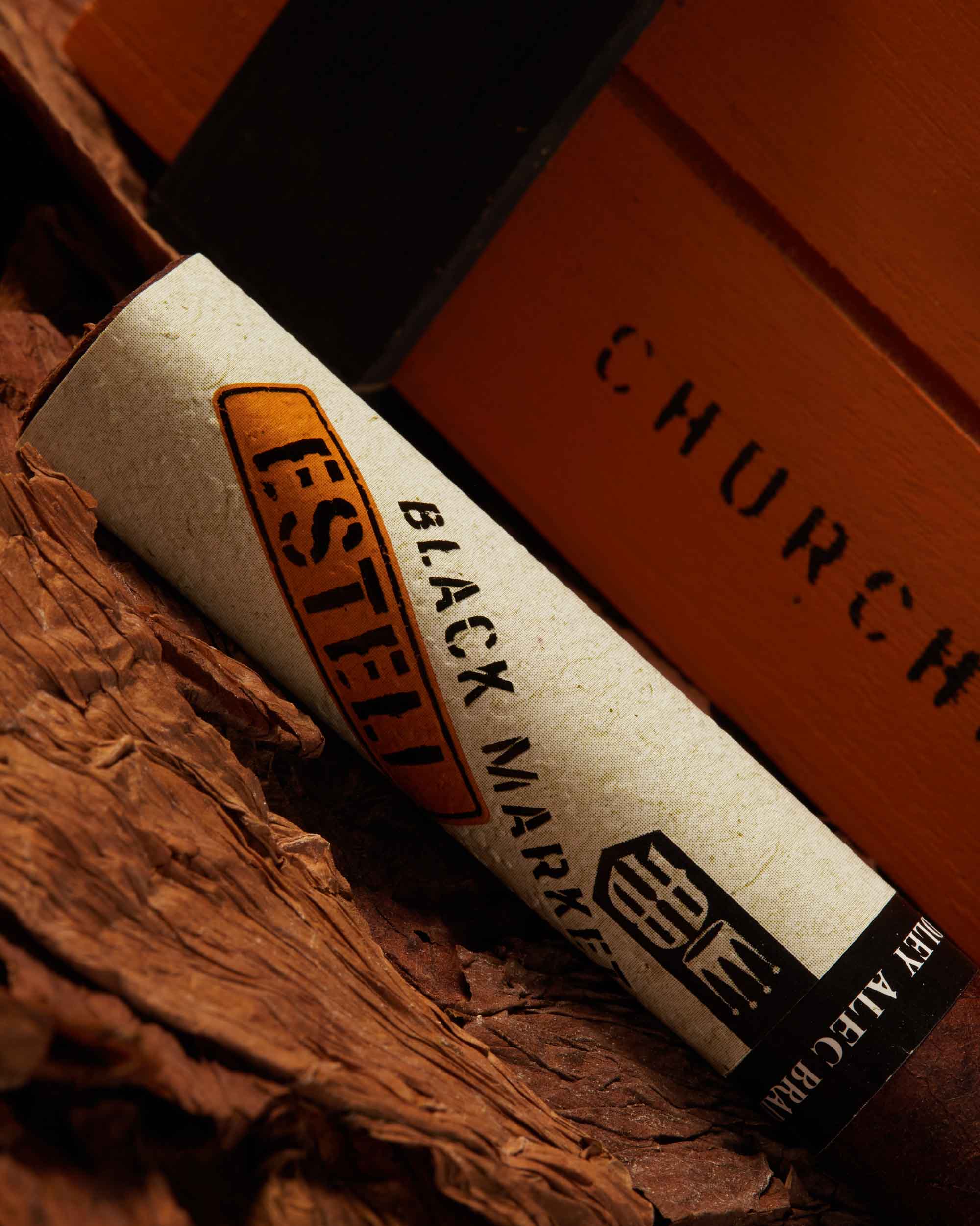 Alec Bradley Black Market Esteli Churchill