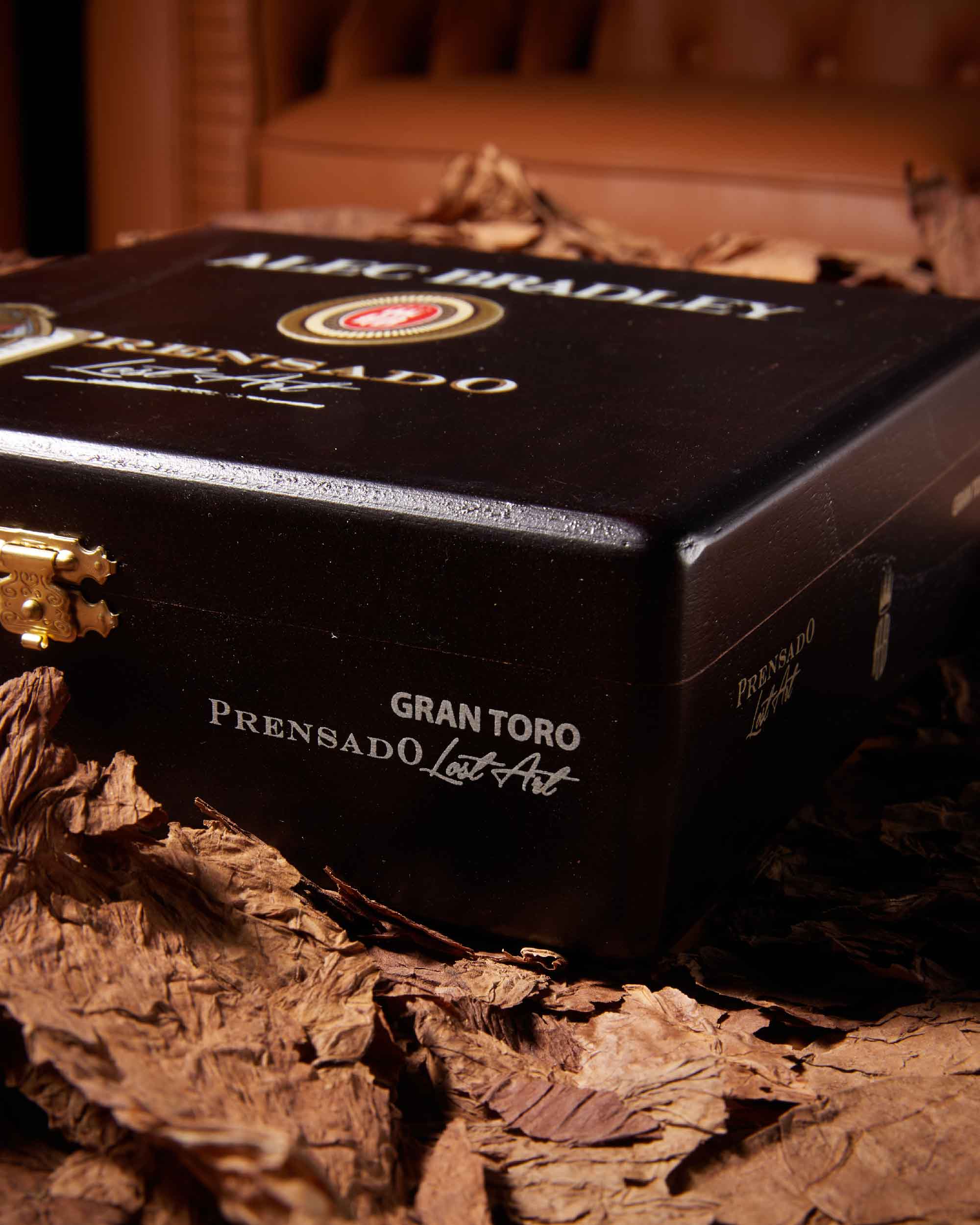 Alec Bradley Prensado Lost Art Gran Toro