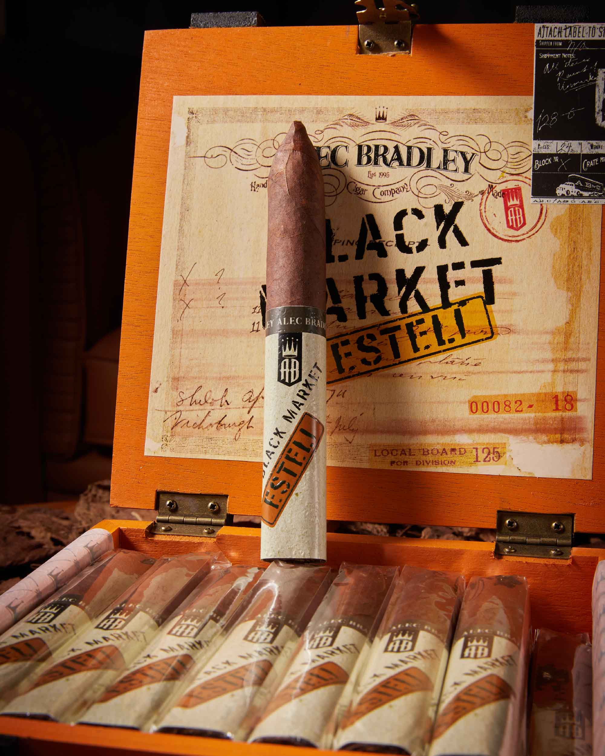 Alec Bradley Black Market Esteli Torpedo