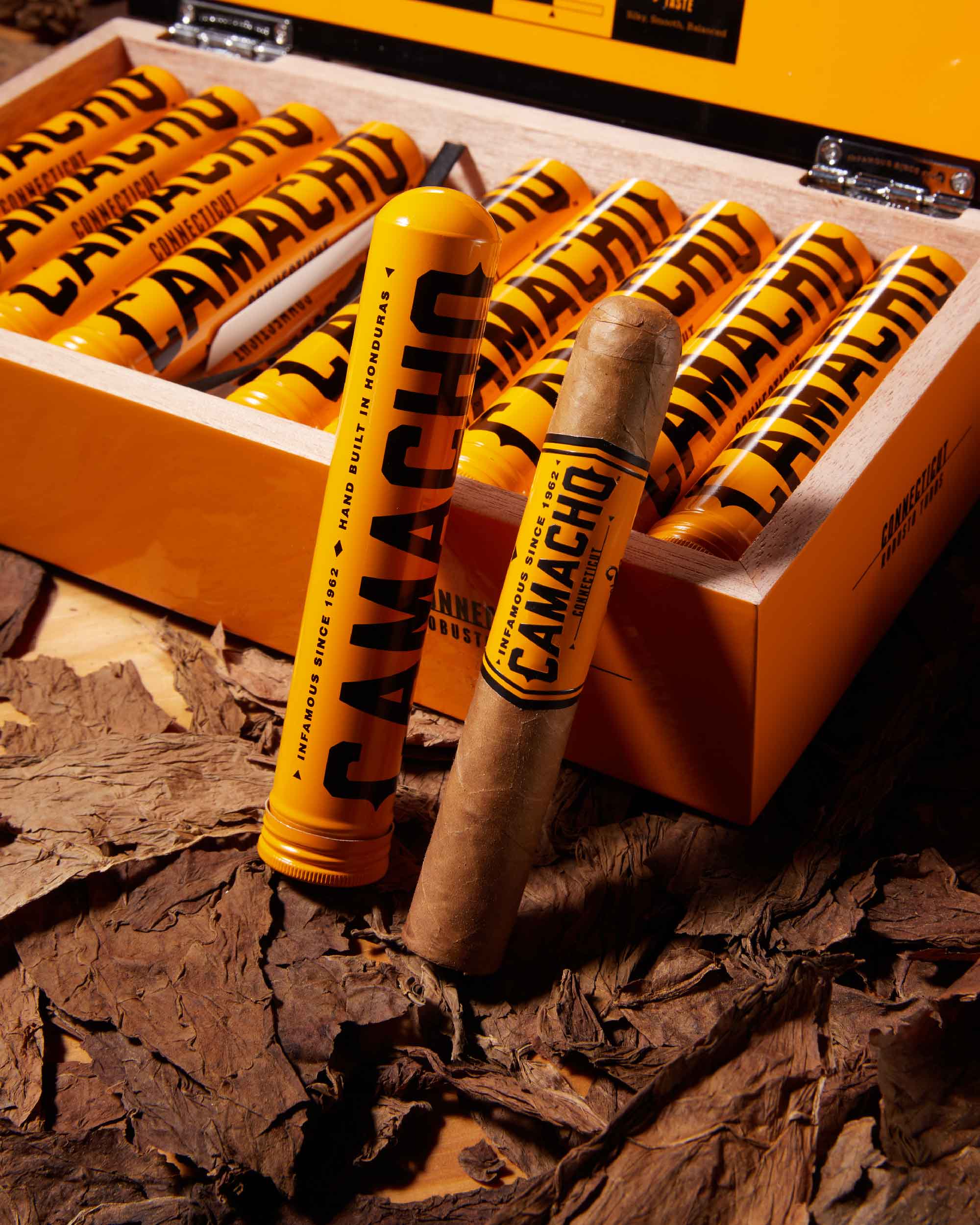 Camacho Connecticut Robusto (Tubos)