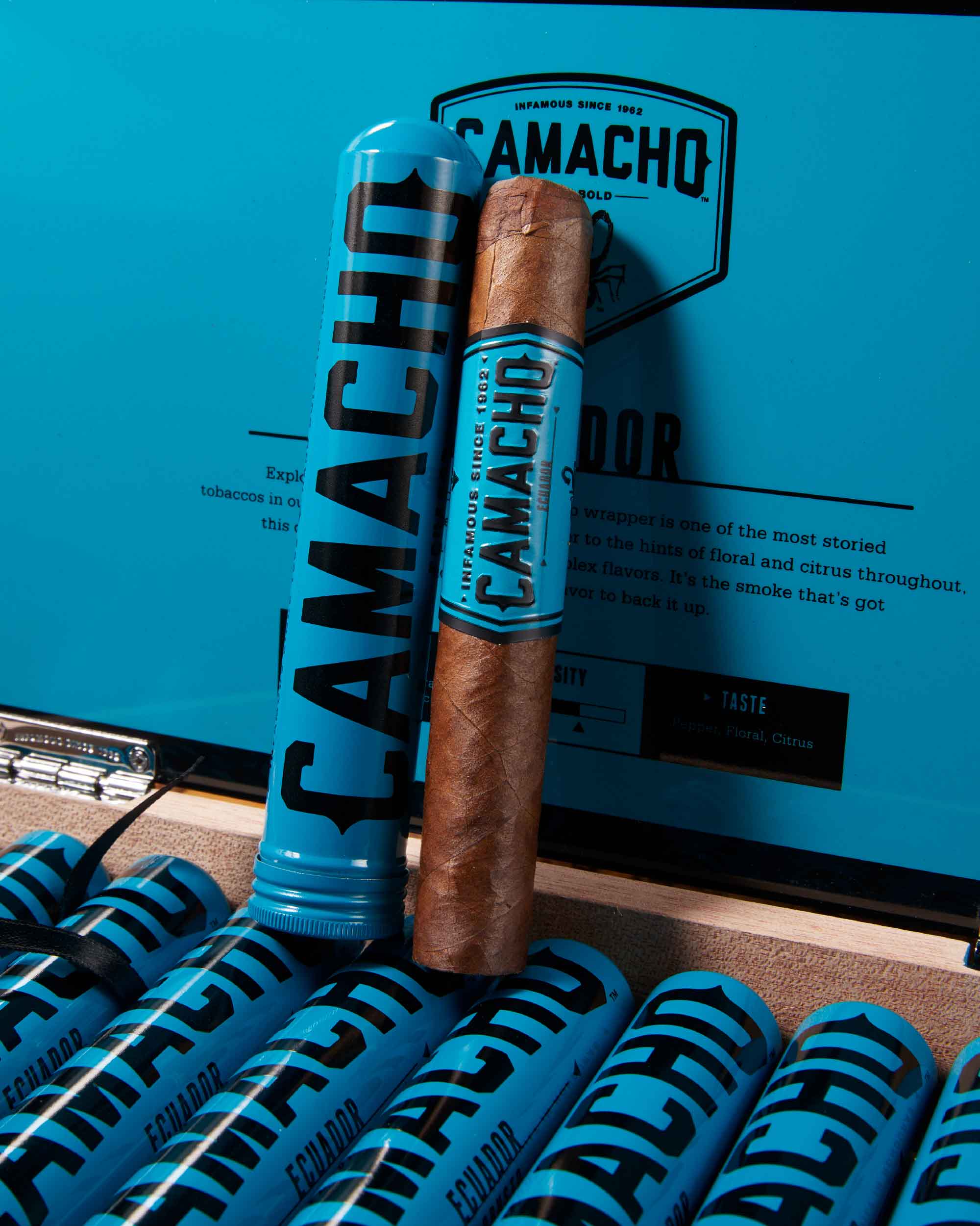 Camacho Ecuador Robusto (Tubos)