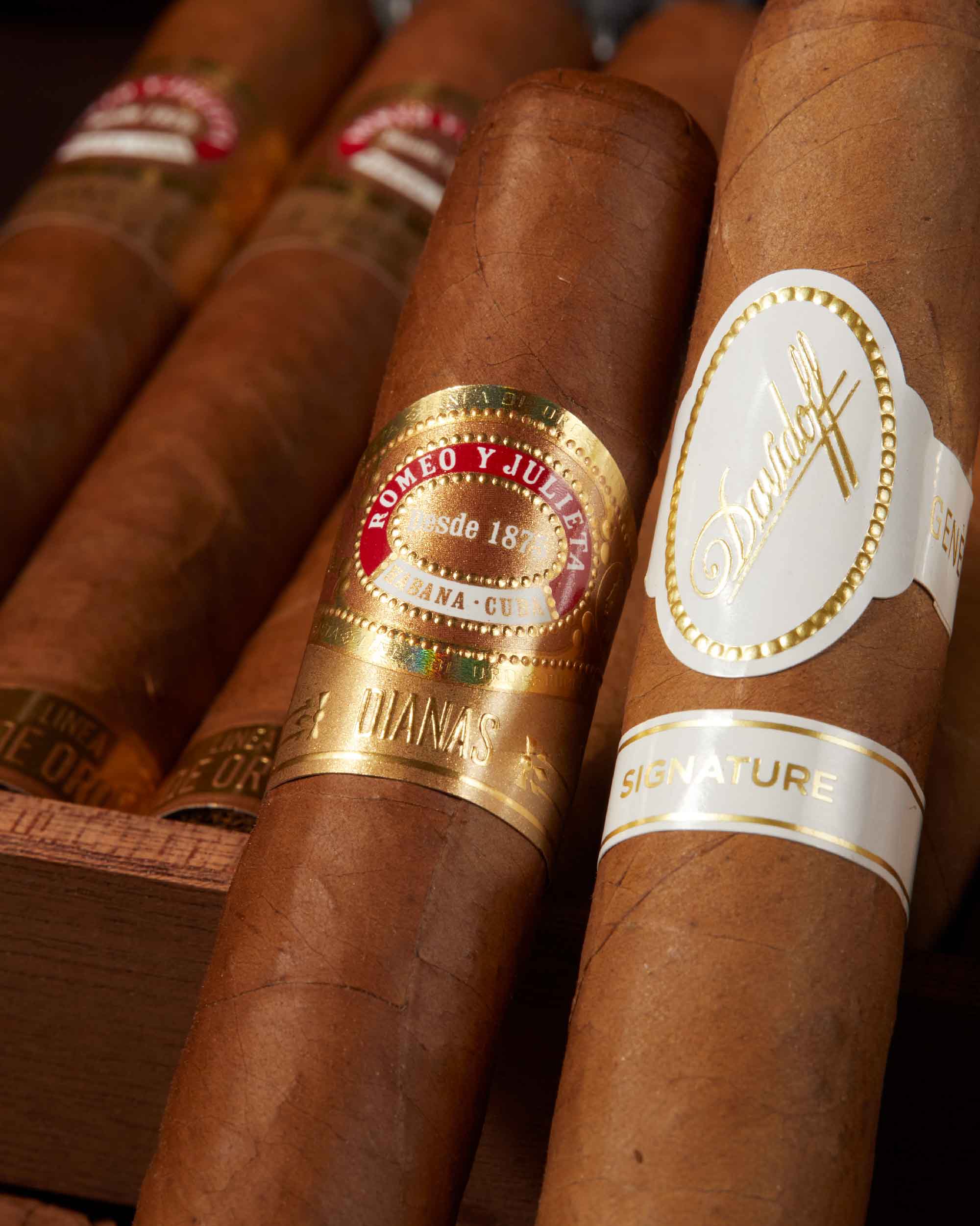 Romeo y Julieta Linea de Oro x Davidoff Bundle