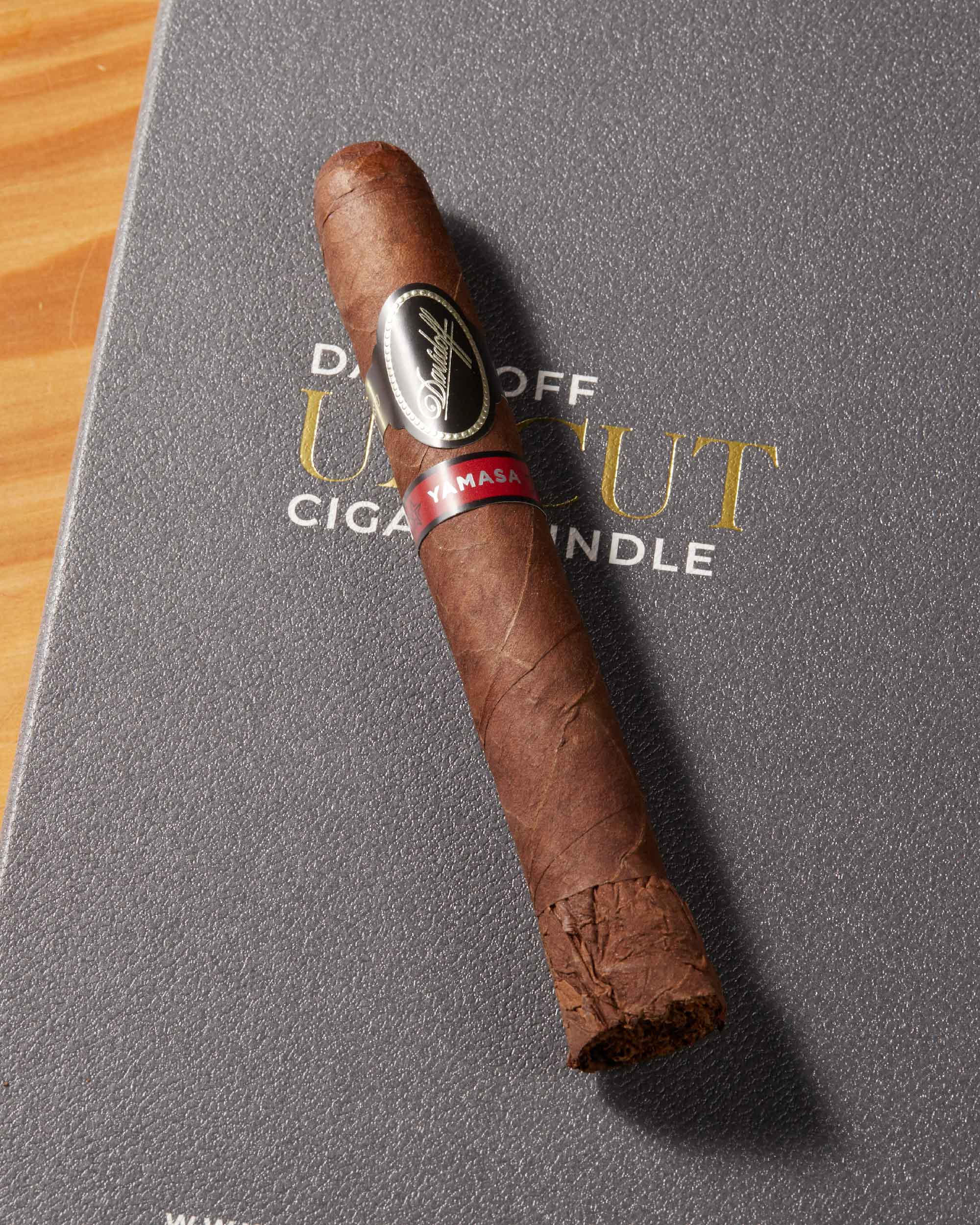 Davidoff Yamas?? Robusto Extra Cigar Bundle (Uncut)