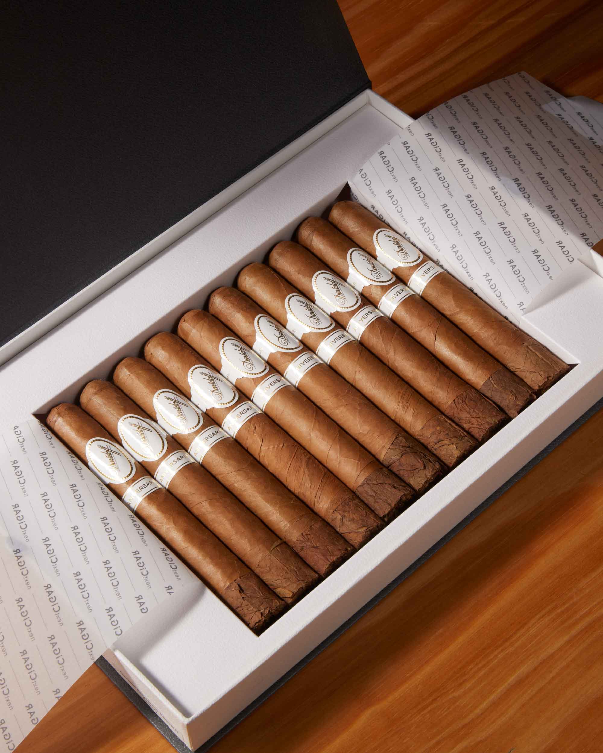 Davidoff Aniversario Special R Cigar Bundle (Uncut)