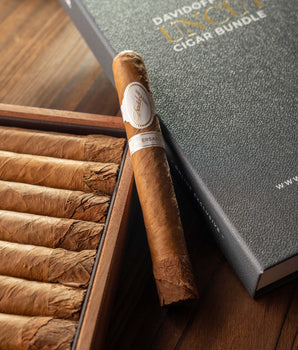 Davidoff Aniversario Special R Cigar Bundle (Uncut)