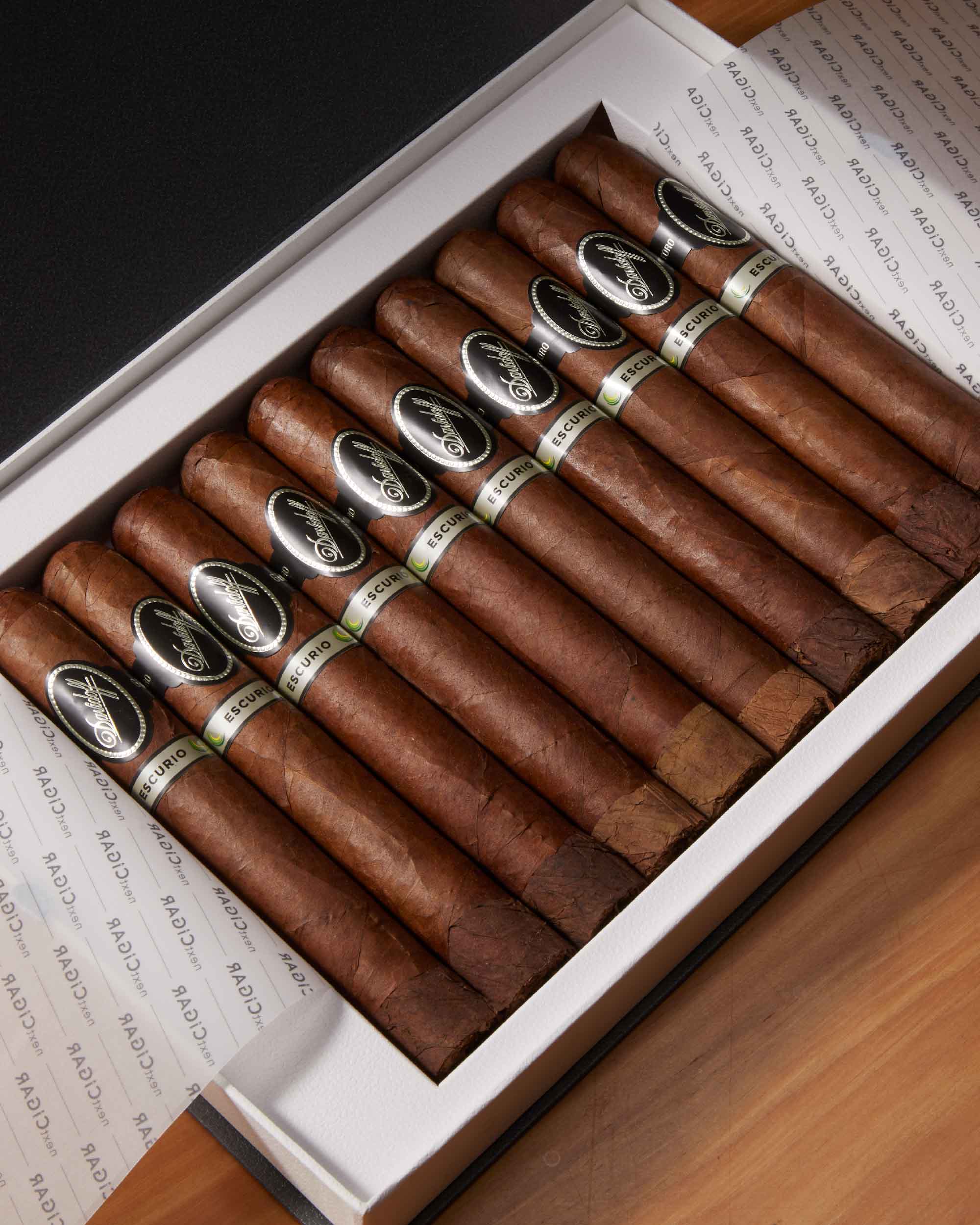 Davidoff Escurio Gran Toro Cigar Bundle (Uncut)