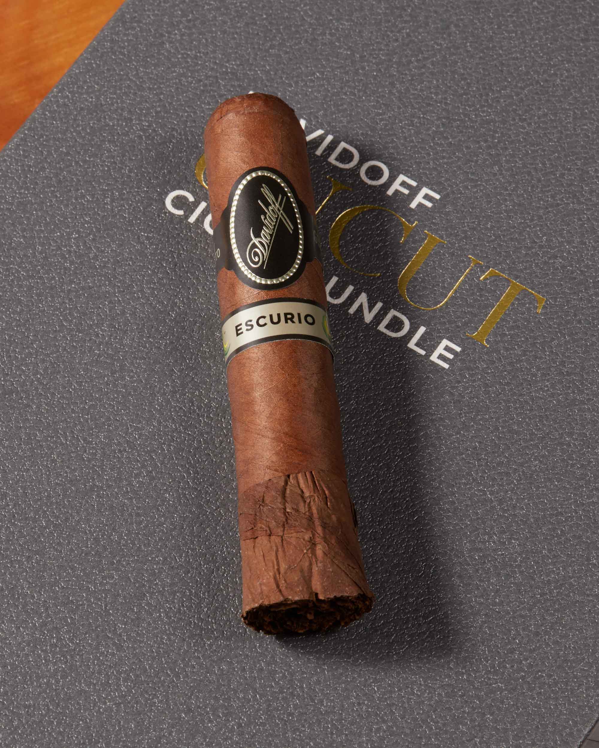 Davidoff Escurio Petit Robusto Cigar Bundle ( Uncut )