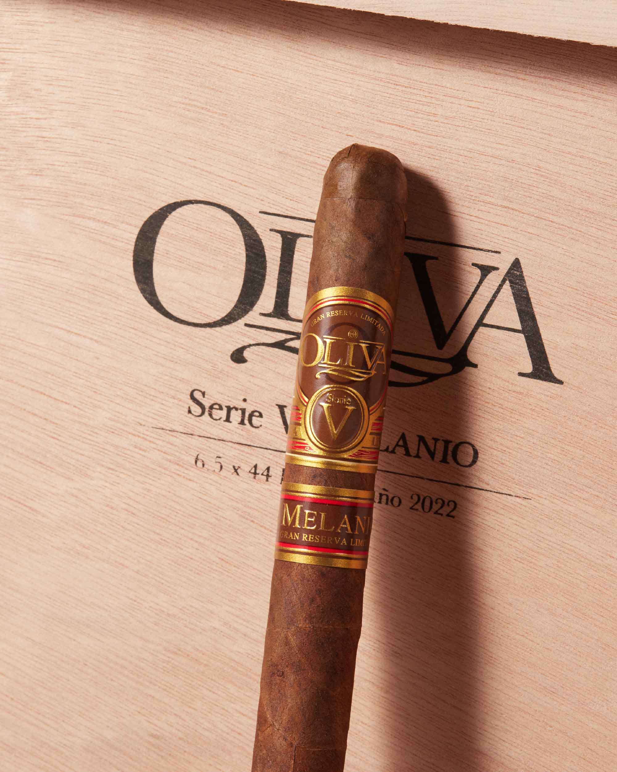 Oliva Serie V Melanio Edici??n A??o 2022