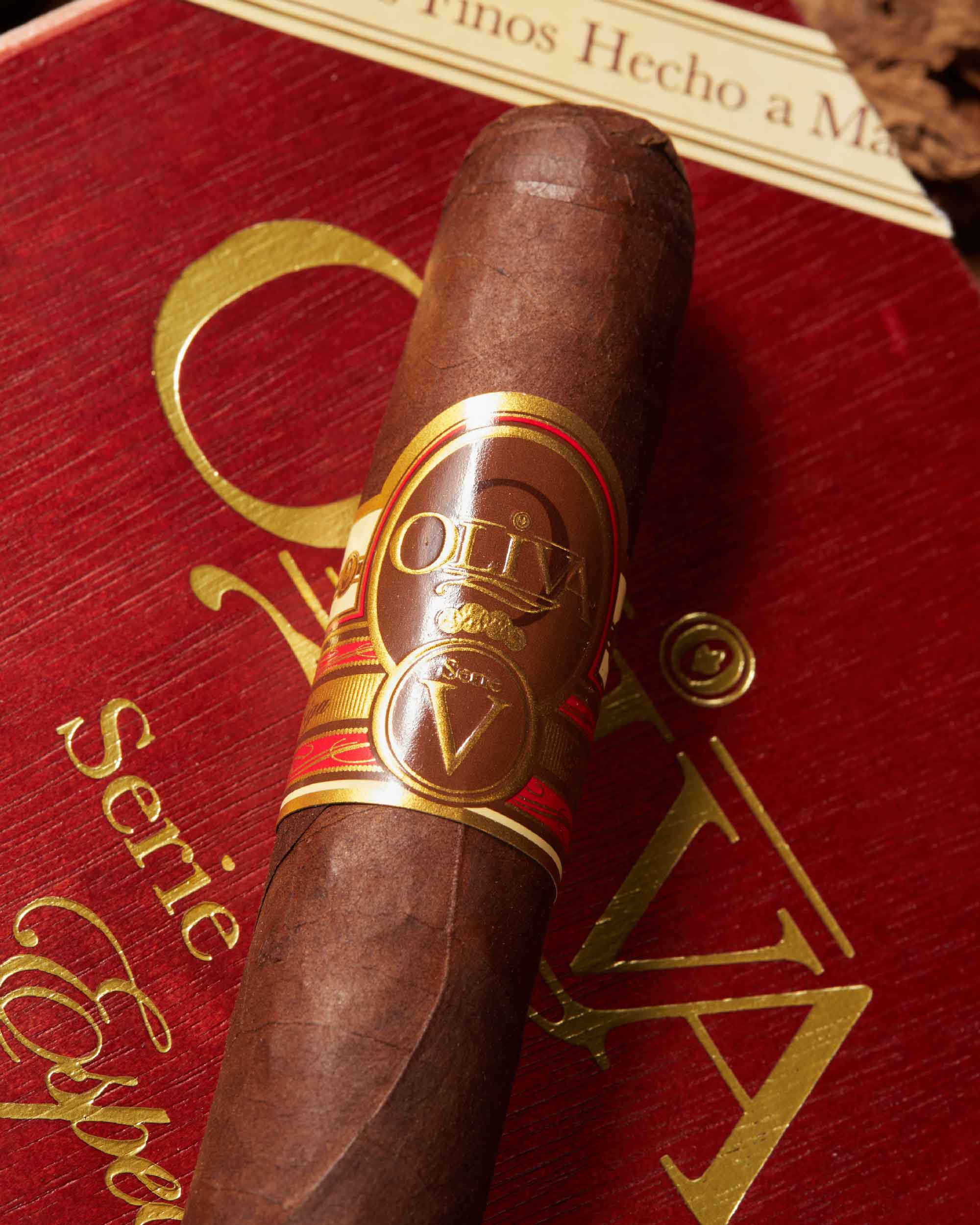 Oliva Serie V Double Toro